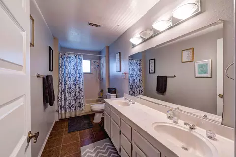 6953 Tucker Ln, Redding, CA 96002 photo 17