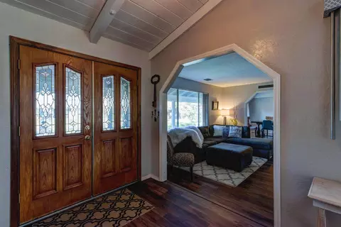 6953 Tucker Ln, Redding, CA 96002 photo 6