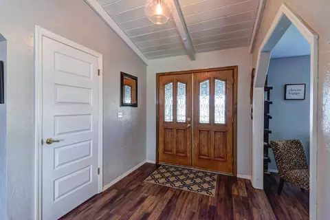 6953 Tucker Ln, Redding, CA 96002 photo 5