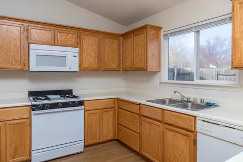 5541 Mill Pond Ln, Redding, CA 96001 photo 7