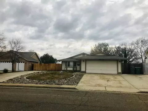 2857 Starlight Blvd, Redding, CA 96001 photo 1