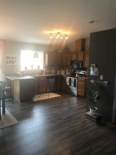 2857 Starlight Blvd, Redding, CA 96001 photo 6