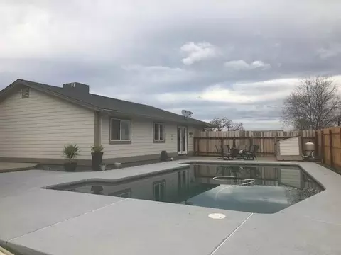 2857 Starlight Blvd, Redding, CA 96001 photo 17