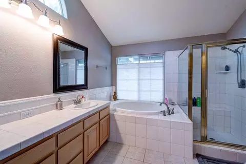3498 Woodbury, Redding, CA 96002 photo 14
