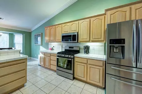 3498 Woodbury, Redding, CA 96002 photo 8