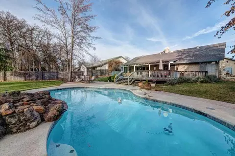 3498 Woodbury, Redding, CA 96002 photo 1