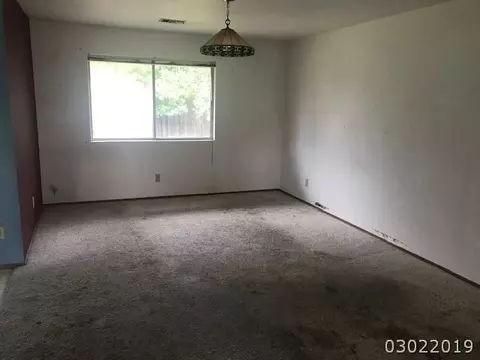 1028 Goodview Way, Redding, CA 96003 photo 2
