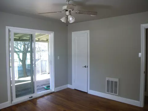 825 Locust St, Redding, CA 96001 photo 6