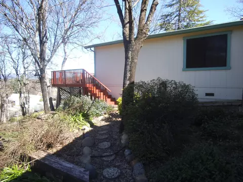 1098 Brokeoff Walk, Redding, CA 96003 photo 2