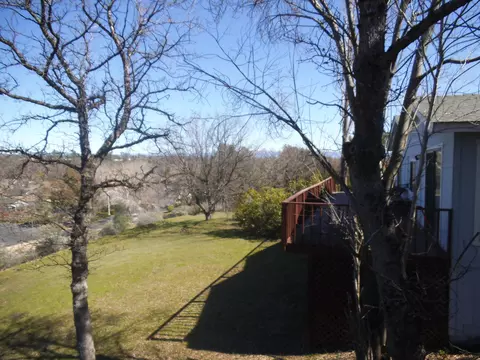 1098 Brokeoff Walk, Redding, CA 96003 photo 4