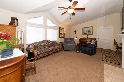 14647 Holiday, Redding, CA 96003 photo 4