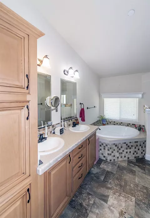 14647 Holiday, Redding, CA 96003 photo 14