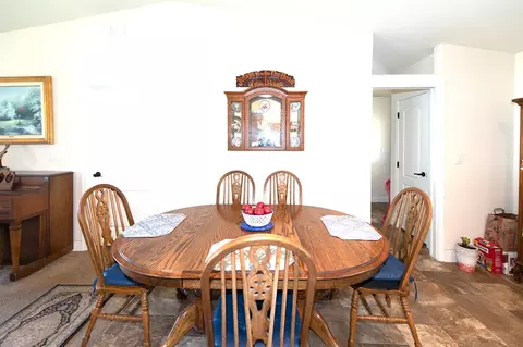 14647 Holiday, Redding, CA 96003 photo 10