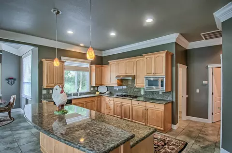 2893 Pacific Ave, Redding, CA 96002 photo 21
