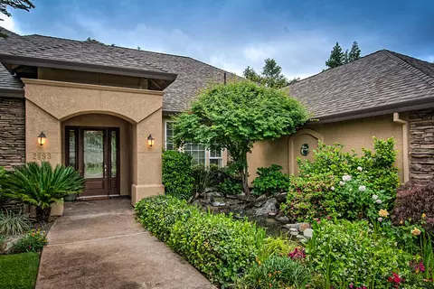 2893 Pacific Ave, Redding, CA 96002 photo 6