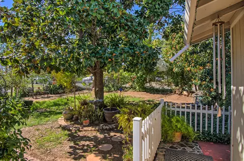 4679 Lookout Ct, Redding, CA 96001 photo 4