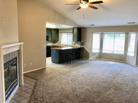 2185 Hacienda St, Redding, CA 96003 photo 8