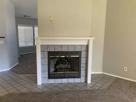2185 Hacienda St, Redding, CA 96003 photo 7