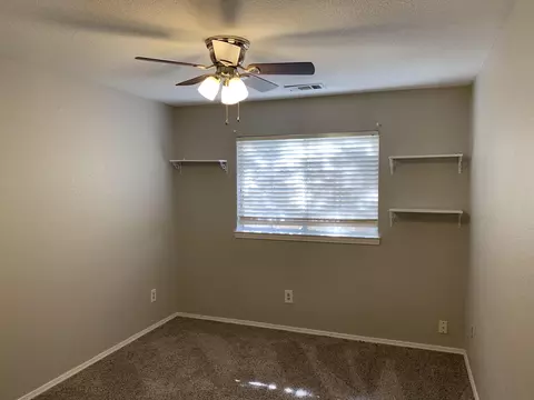 2185 Hacienda St, Redding, CA 96003 photo 15