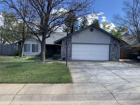 2185 Hacienda St, Redding, CA 96003 photo 1
