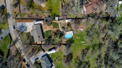 9245 Chaparral Dr, Redding, CA 96001 photo 1