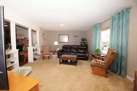 7057 Granada, Redding, CA 96002 photo 7
