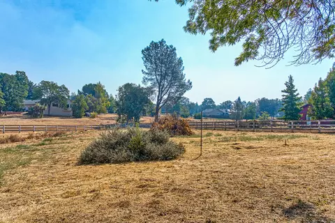 19667 Paso Robles Ave, Redding, CA 96003 photo 17