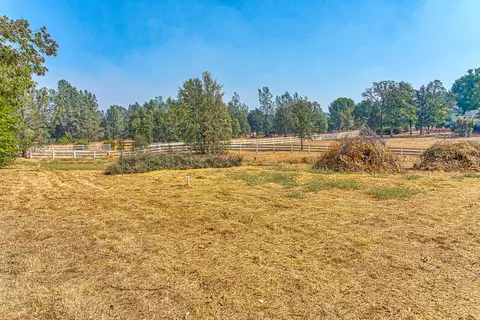 19667 Paso Robles Ave, Redding, CA 96003 photo 18