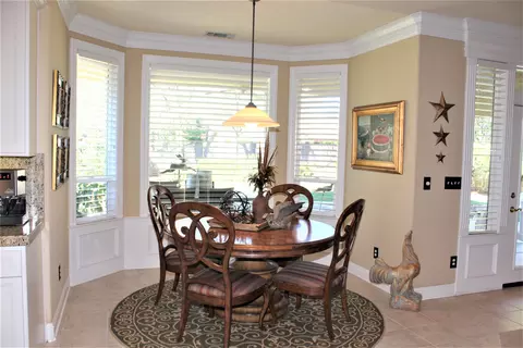 4670 St Charles Dr, Redding, CA 96002 photo 16