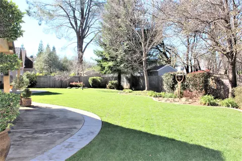 4670 St Charles Dr, Redding, CA 96002 photo 39