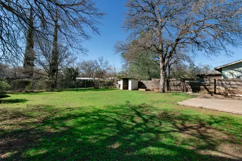2846 Robert Ct, Redding, CA 96002 photo 17