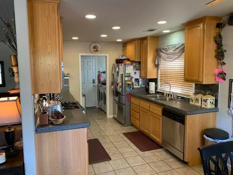 2110 Hawn Ave, Redding, CA 96002 photo 5