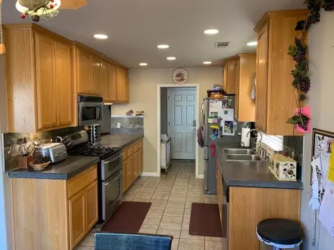 2110 Hawn Ave, Redding, CA 96002 photo 6