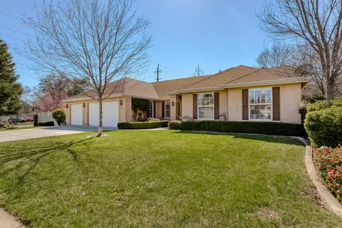 3091 Madison River Dr, Redding, CA 96002 photo 2