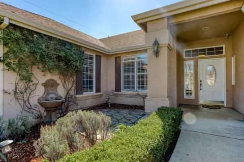 3091 Madison River Dr, Redding, CA 96002 photo 1