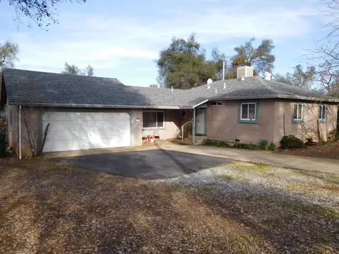 7059 White Oak Dr, Anderson, CA 96007 photo 1