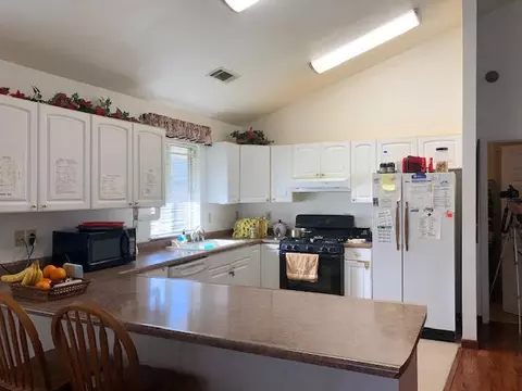 1023 Greenbriar Ct, Redding, CA 96003 photo 6