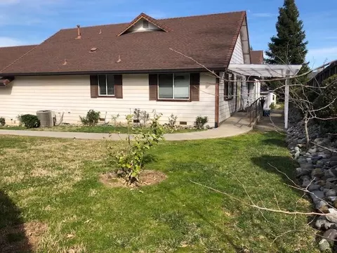 1023 Greenbriar Ct, Redding, CA 96003 photo 13