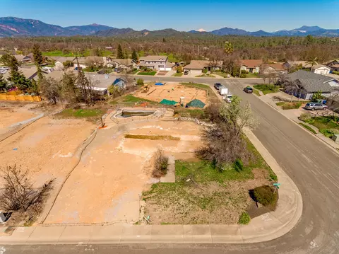 3442 Footbridge Ct, Redding, CA 96003 photo 6