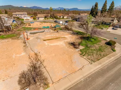 3442 Footbridge Ct, Redding, CA 96003 photo 3