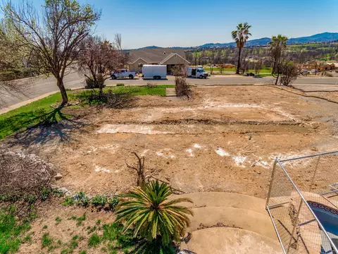 3442 Footbridge Ct, Redding, CA 96003 photo 4