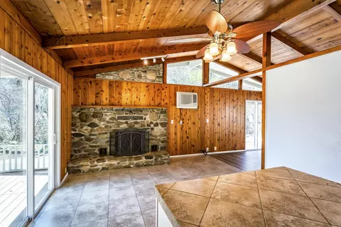 136 Quartz Hill Rd, Redding, CA 96003 photo 12
