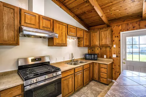 136 Quartz Hill Rd, Redding, CA 96003 photo 11