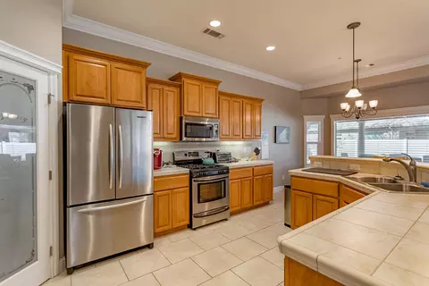 2385 Voltaire Way, Redding, CA 96003 photo 11