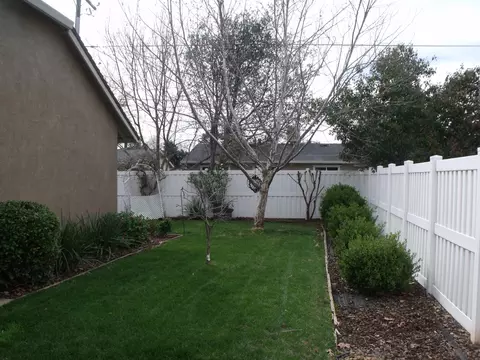 2403 Petroglyph St, Redding, CA 96002 photo 14