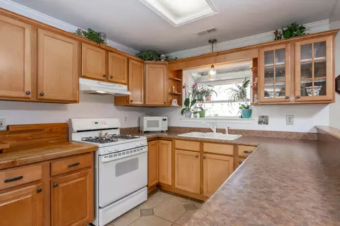 24499 Bascom Rd, Millville, CA 96062 photo 16