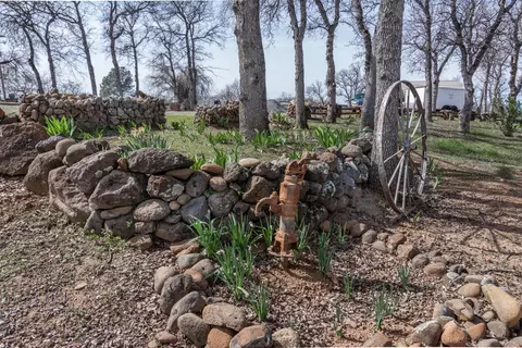 24499 Bascom Rd, Millville, CA 96062 photo 22