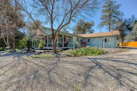 10699 Old Oregon Trl, Redding, CA 96003 photo 21