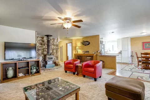 10699 Old Oregon Trl, Redding, CA 96003 photo 10