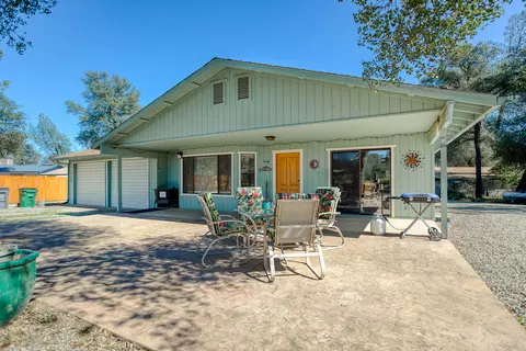 10699 Old Oregon Trl, Redding, CA 96003 photo 1